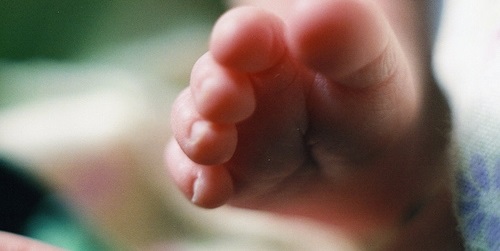 Un million d’enfants meurent dès la naissance
