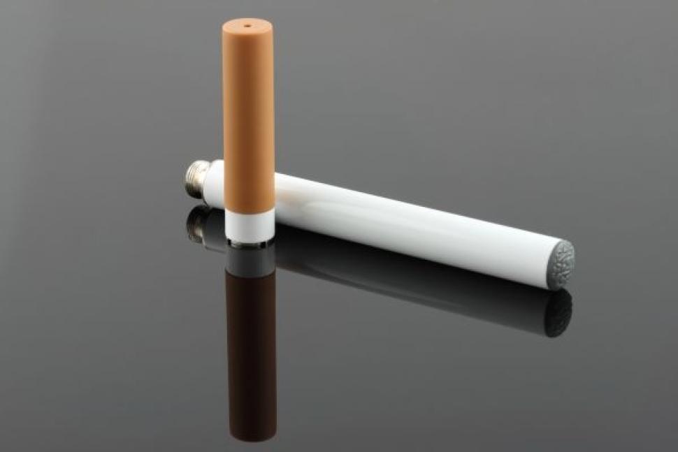 L’e-cigarette trace son sillon