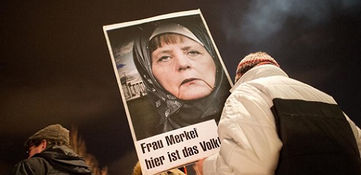 ANGELA MERKEL VEUT INTERDIRE LA BURKA
