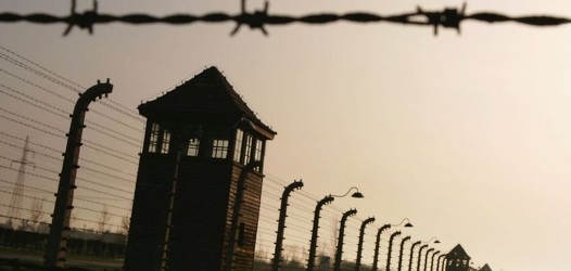 « NOUS AVONS ÉTÉ COMPLICES DES CRIMES NAZIS »