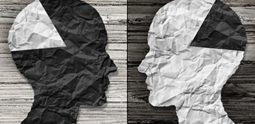 LES GENS DEVIENNENT-ILS PLUS RACISTES EN PÉRIODE DE CRISE ?