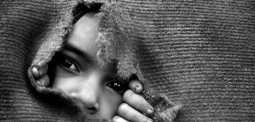 MOINS INFECTES MAIS PLUS AFFECTES PAR LA COVID 19