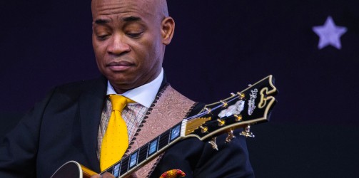 RUSSELL MALONE, AU SINGULIER