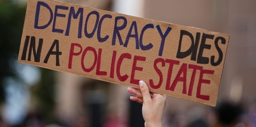 REPRESSION CONTRE ET POUR LES NOIRS