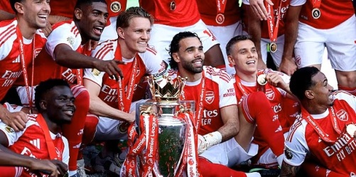 ARSENAL PROCLAMÉ ROI D’ANGLETERRE !